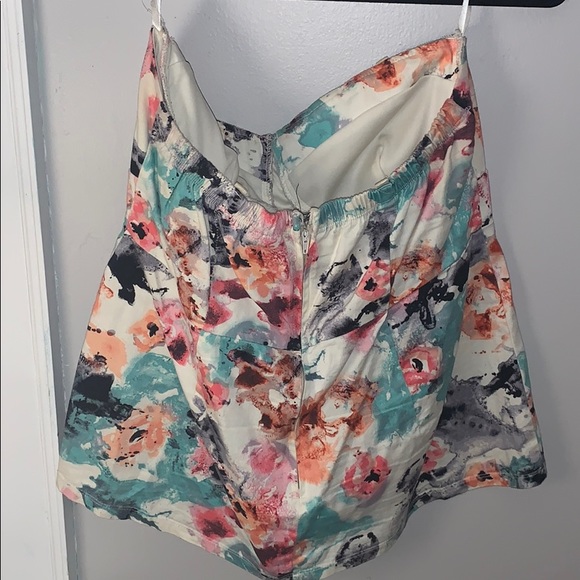 Torrid peplum too - Picture 2 of 2